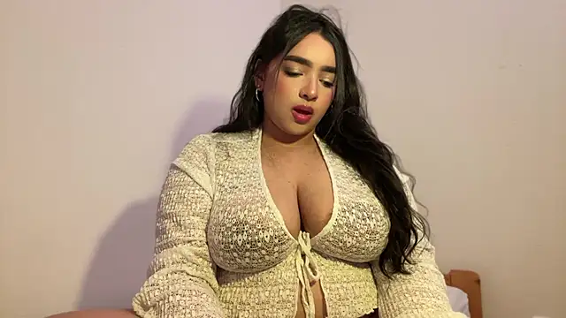 Snapshot of Mayaslow chatting on 14, 5, 2026 Mayaslow online show from 14, 5, 2026