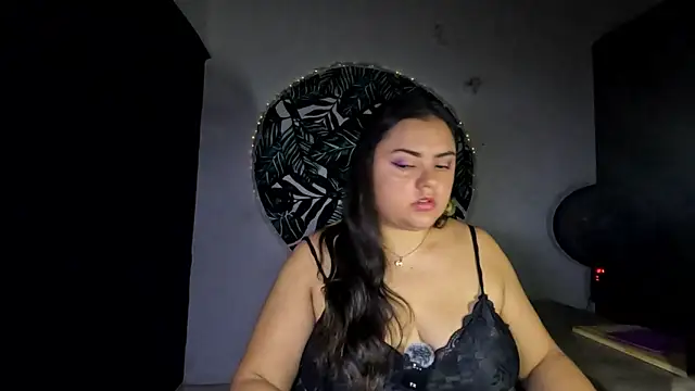 AzaraOnyx online show from 16, 5, 2026
