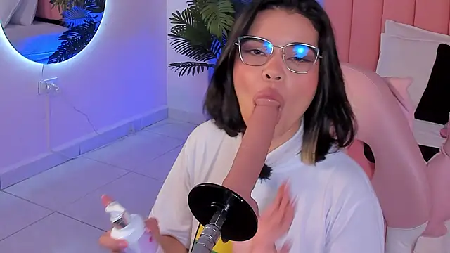Rose jener06 online show from 24, 6, 2026
