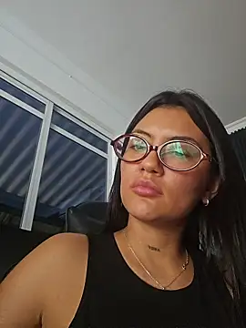 Snapshot of Roma_xxx chatting on 4, 6, 2026 Roma xxx online show from 4, 6, 2026
