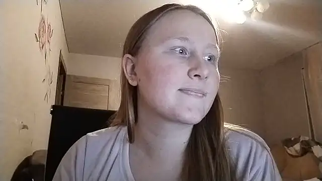 AnikaLipps online show from 7, 6, 2026