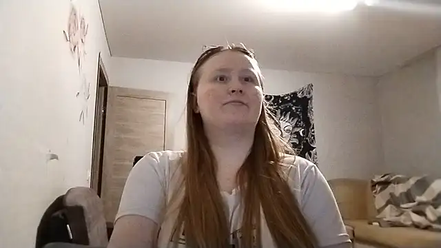 AnikaLipps online show from 11, 6, 2026