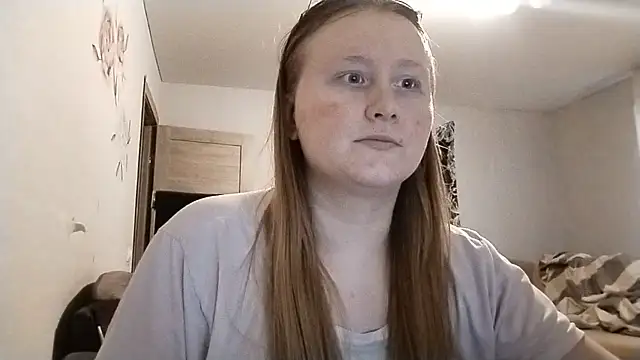 AnikaLipps online show from 11, 6, 2026