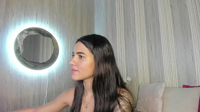 Isabellaa Rosee online show from 18, 6, 2026