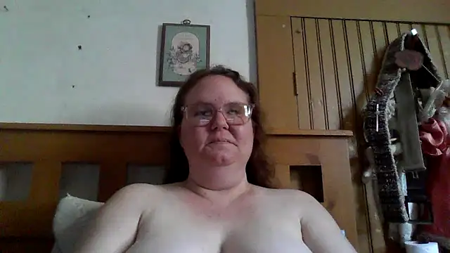 naughty queen1 online show from 10, 5, 2026