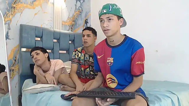 Snapshot of GOLD_BOYS chatting on 13, 3, 2026 GOLD BOYS online show from 13, 3, 2026