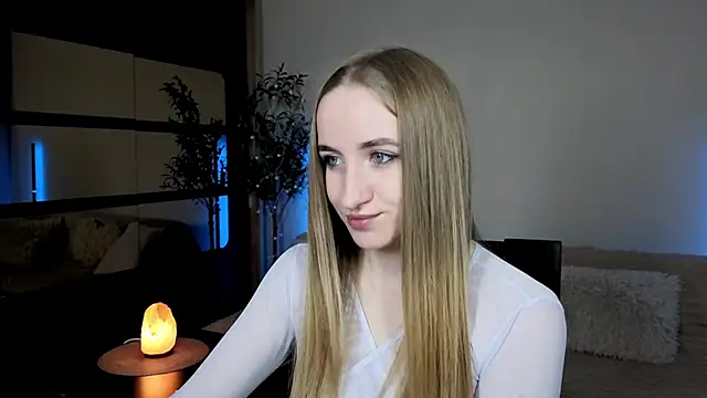 Oxy Foxie online show from 25, 5, 2026