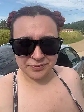 Sandragll online show from 14, 6, 2026