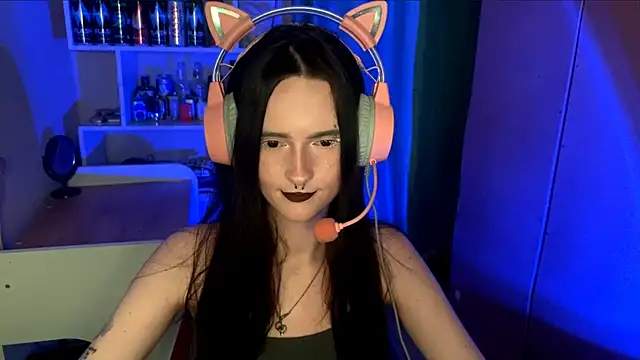 MabelDefina online show from 12, 6, 2026