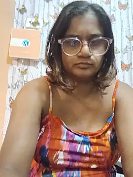 indianstrawberrylips4u online show from 14, 6, 2026