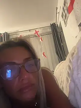 ScarlettGold  online show from 24, 6, 2026