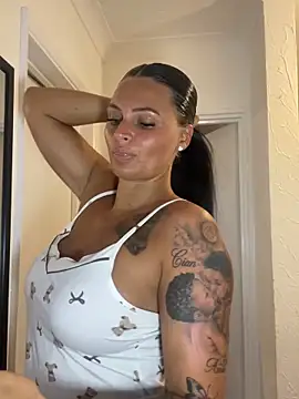 Destinylovex online show from 6, 6, 2026