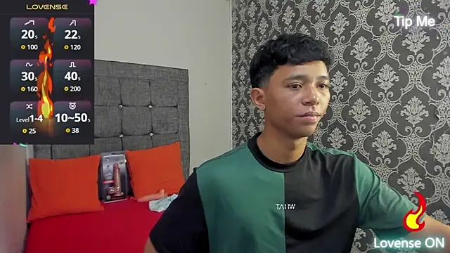 Little Twink19x online show from 5, 6, 2026