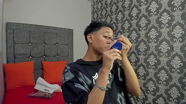 Little Twink19x online show from 7, 6, 2026
