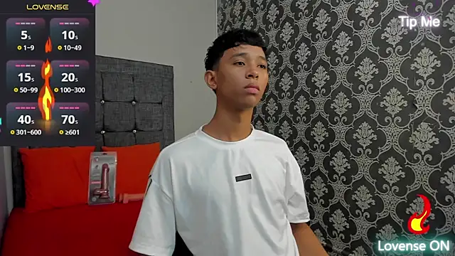 Little Twink19x online show from 8, 6, 2026
