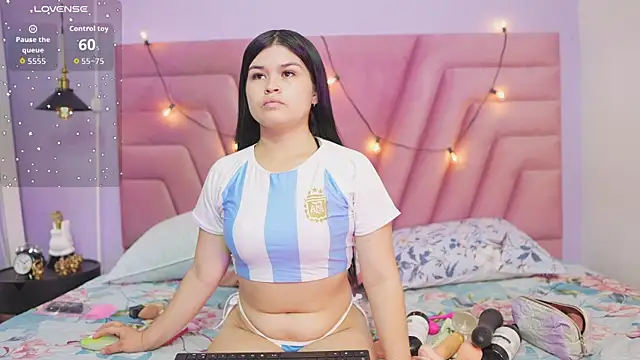 naughtyyindiann online show from 13, 6, 2026