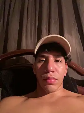 Alejandrososas online show from 13, 6, 2026