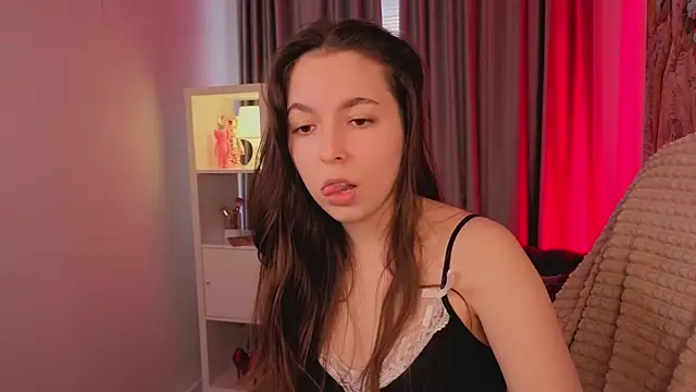 BellaThery online show from 25, 6, 2026