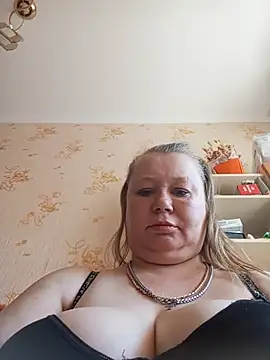KiraStanton online show from 19, 6, 2026