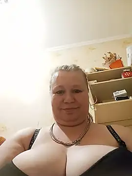 KiraStanton online show from 19, 6, 2026