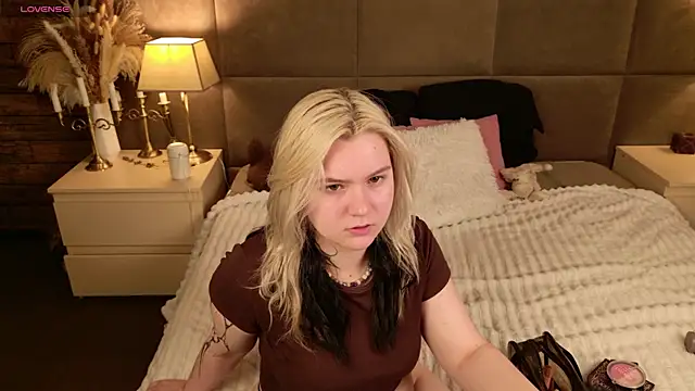 Ivy Marlowe online show from 20, 6, 2026