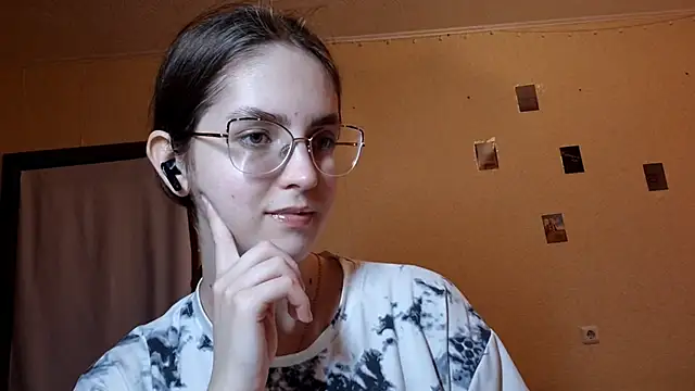 Snapshot of Katelemon chatting on 25, 5, 2026 Katelemon online show from 25, 5, 2026