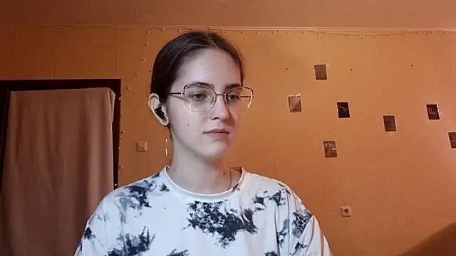 Snapshot of Katelemon chatting on 9, 6, 2026 Katelemon online show from 9, 6, 2026