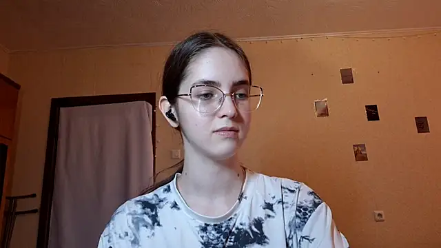 Snapshot of Katelemon chatting on 15, 6, 2026 Katelemon online show from 15, 6, 2026