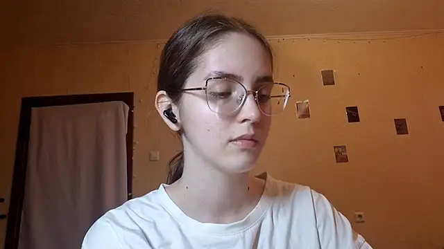 Snapshot of Katelemon chatting on 18, 6, 2026 Katelemon online show from 18, 6, 2026