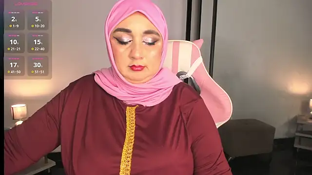 HijabiMilff online show from 4, 6, 2026