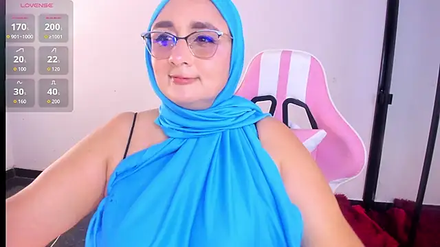 HijabiMilff online show from 23, 6, 2026