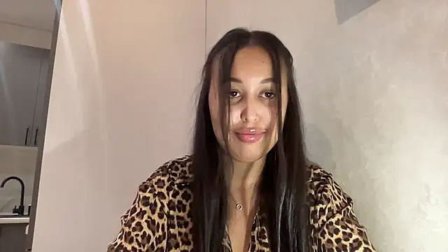 Dana 005 online show from 11, 6, 2026