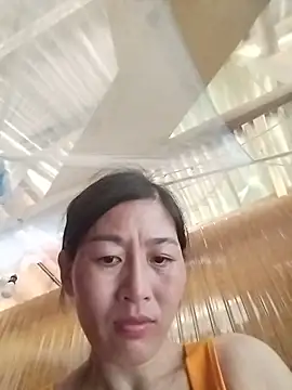 lris-Beauty77 online show from 4, 6, 2026