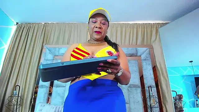 sharon noa online show from 11, 6, 2026