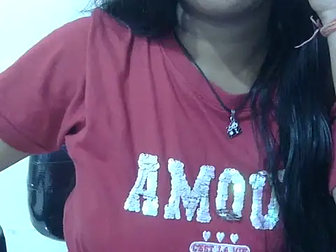 cute momo love online show from 15, 6, 2026