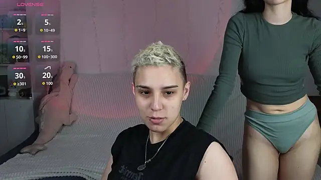 LuxuryLoverss online show from 7, 6, 2026
