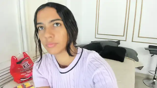 emily gaviria1 online show from 10, 6, 2026