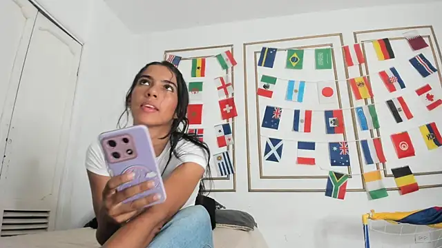 emily gaviria1 online show from 20, 6, 2026