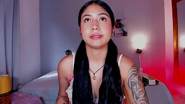 KimTaylorW online show from 15, 6, 2026