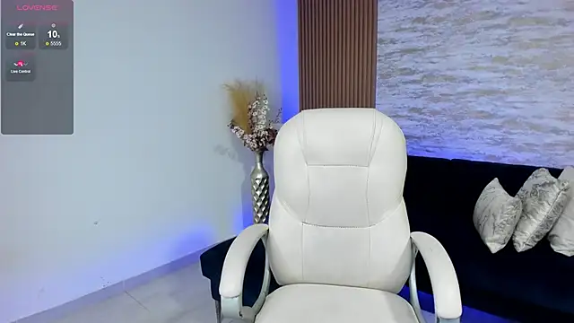 ANGIE-SMITH online show from 15, 6, 2026