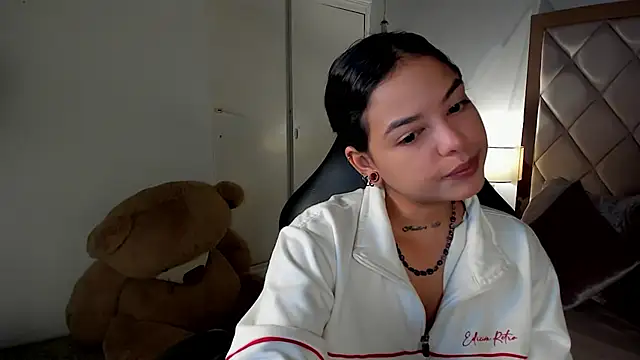 dulce lyraa1 online show from 12, 6, 2026