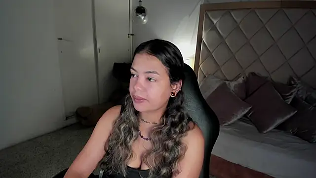 dulce lyraa1 online show from 17, 6, 2026