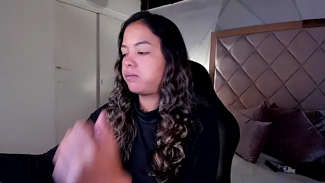dulce lyraa1 online show from 19, 6, 2026