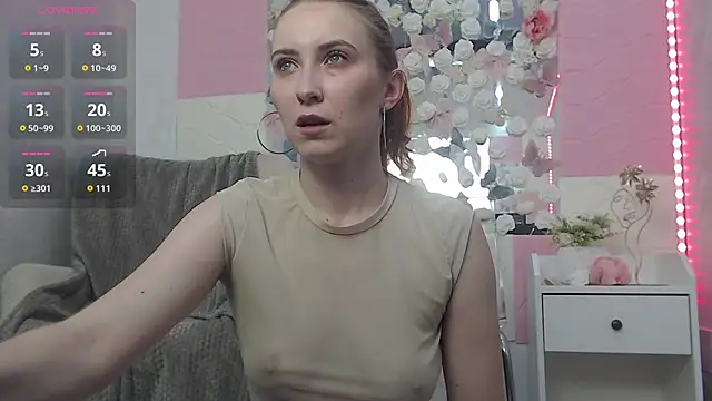 EmberLuna  online show from 18, 6, 2026
