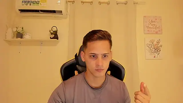 sexy andres01 online show from 7, 6, 2026