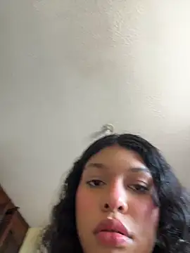 Sophiemoo  online show from 20, 6, 2026