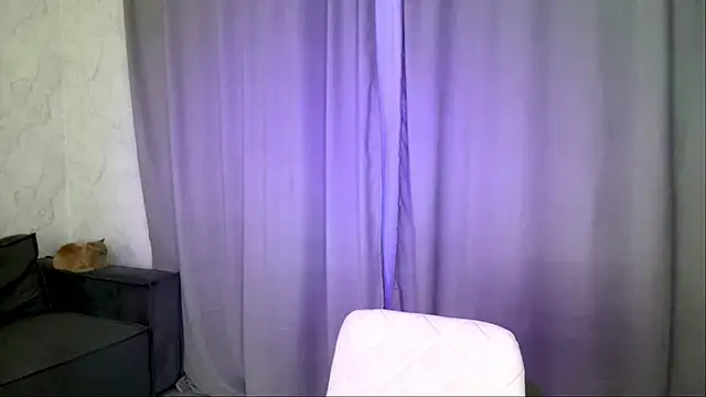 Rosalielue online show from 10, 6, 2026