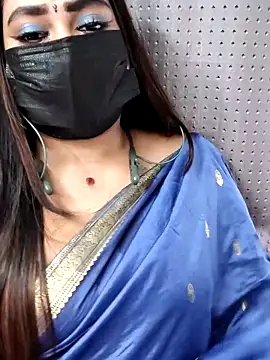 Snapshot of Cutie_Nila chatting on 8, 5, 2026 Cutie Nila online show from 8, 5, 2026