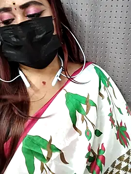 Snapshot of Cutie_Nila chatting on 18, 6, 2026 Cutie Nila online show from 18, 6, 2026