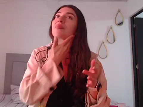 Julietaamado online show from 19, 6, 2026